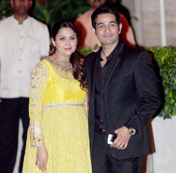 Amrita Arora delivers a baby boy!